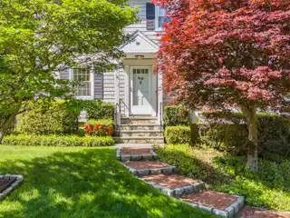 Classic Colonial on a Peaceful Cul-De-Sac