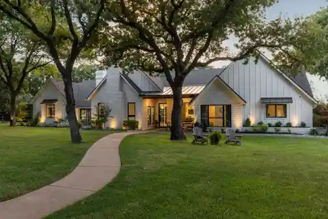 Southlake Sanctuary in Cross Timber Hills