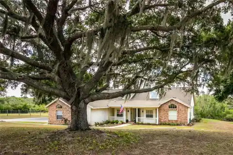 Peaceful Lakefront Living in Sought After Mount Dora