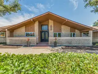 Unique Single-level Home