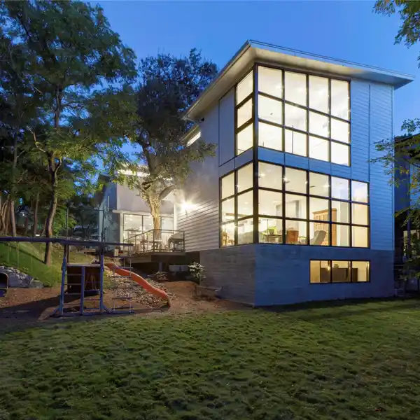 THOUGHTFULLY CURATED MODERN FARMHOUSE