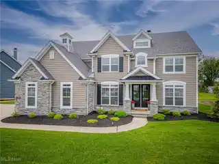Stunning Modern Home with Entertainer’s Patio