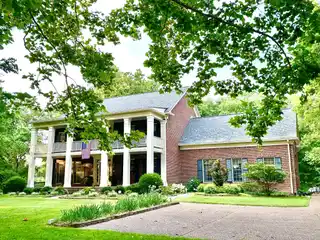 Private Seven-acre Oasis