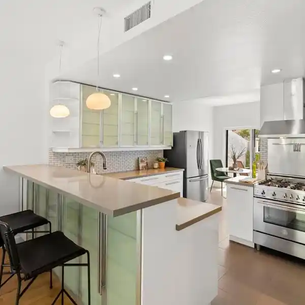DREAM RETREAT IN SOUGHT-AFTER ENCINITAS