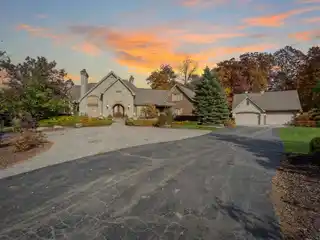 Private Lakefront Luxury on 14 Acres