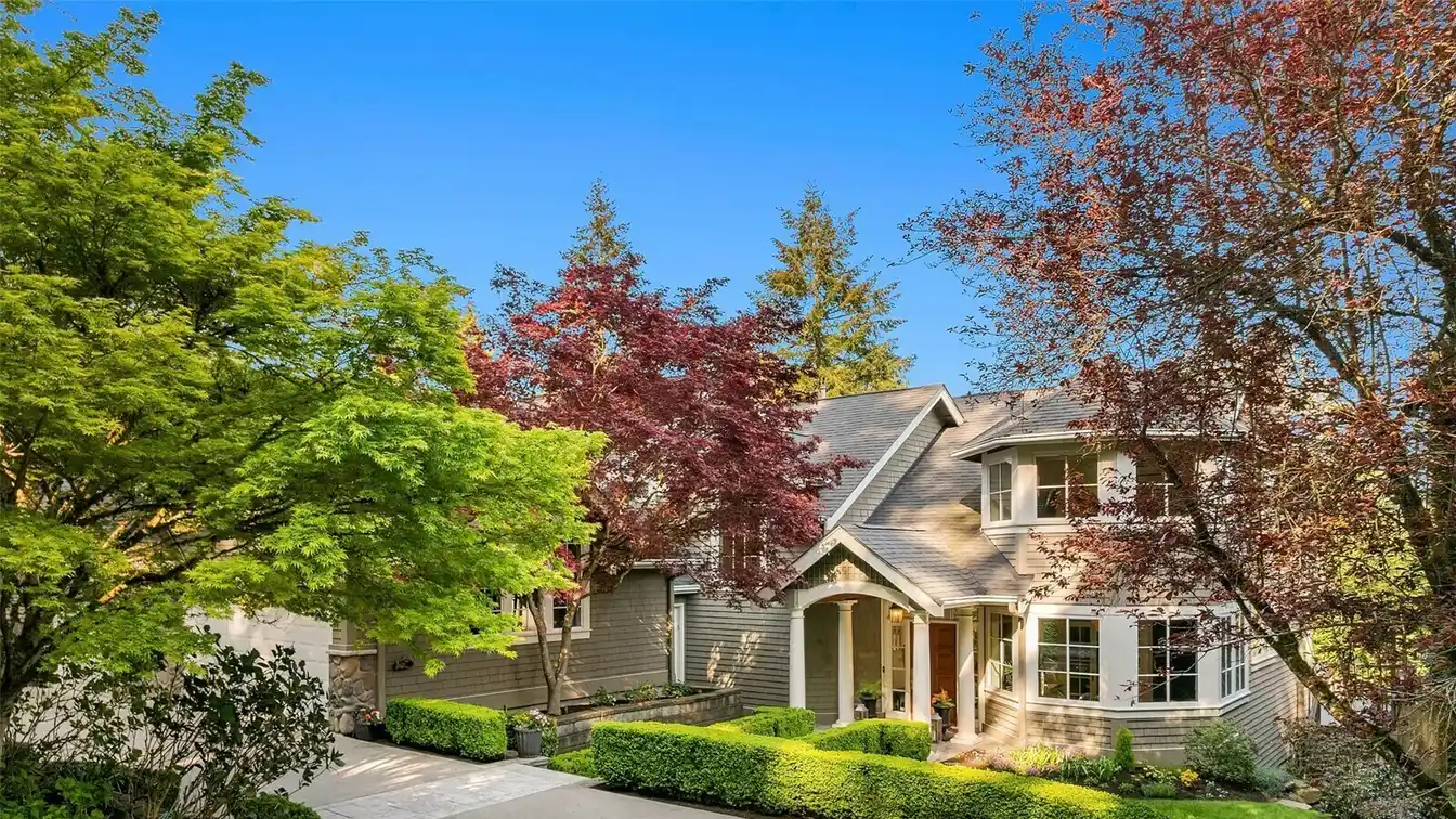 Architectural Masterpiece in a Lush Setting