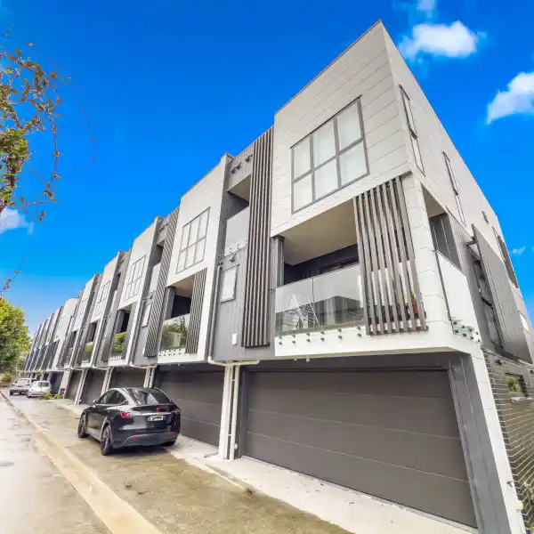 PRESTIGE LIVING IN EPSOM