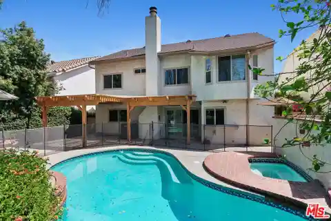 Tarzana Gem with Modern Upgrades and Charm
