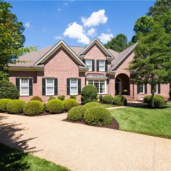 IMMACULATE ALL-BRICK HOME IN GOVERNOR'S LAND