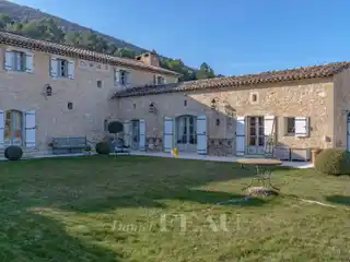 Historic Mas with Panoramic Luberon Valley Views