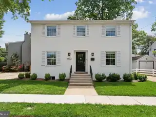 Designer Renovation with Timeless Charm & Luxury