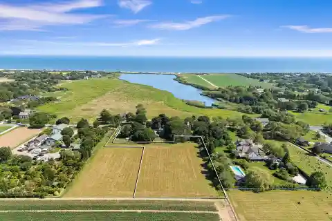 Unique Untouched Parcel