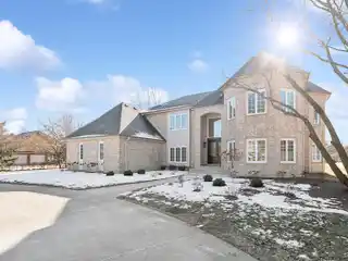Newly Renovated Open Floor Plan Complete with High-end Finishes