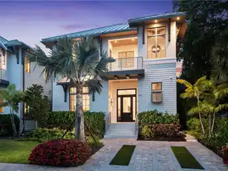 Tastefully Appointed New Construction in Old Naples