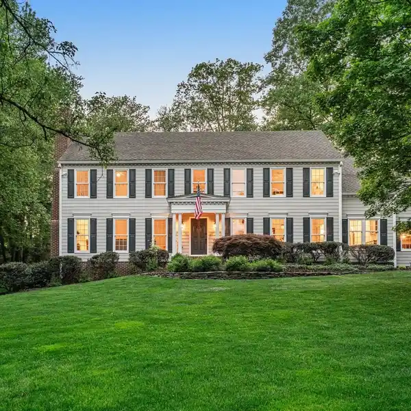 BEAUTIFULLY MAINTAINED SINGLE-FAMILY HOME