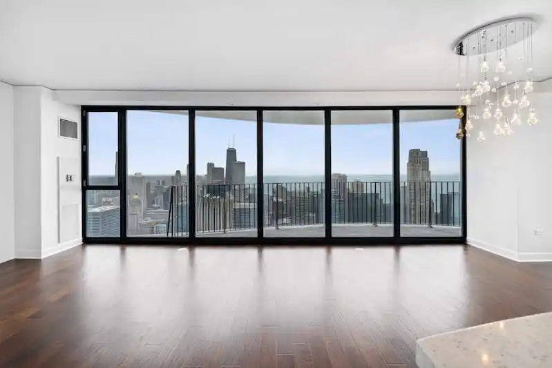 Spectacular Three Bedroom at Acclaimed Aqua