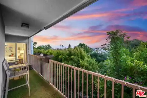Elegant Light-Filled Top-Floor Condominium