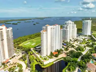 Nicely Upgraded High-rise Residence