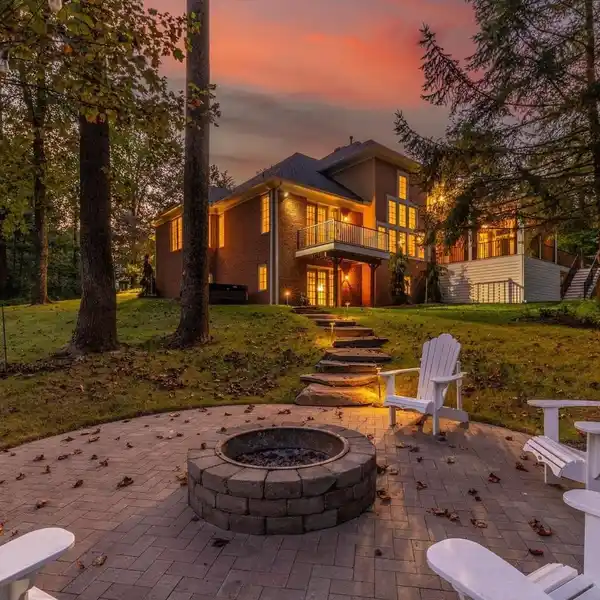 BRICK STUNNER IN OWINGS MILLS