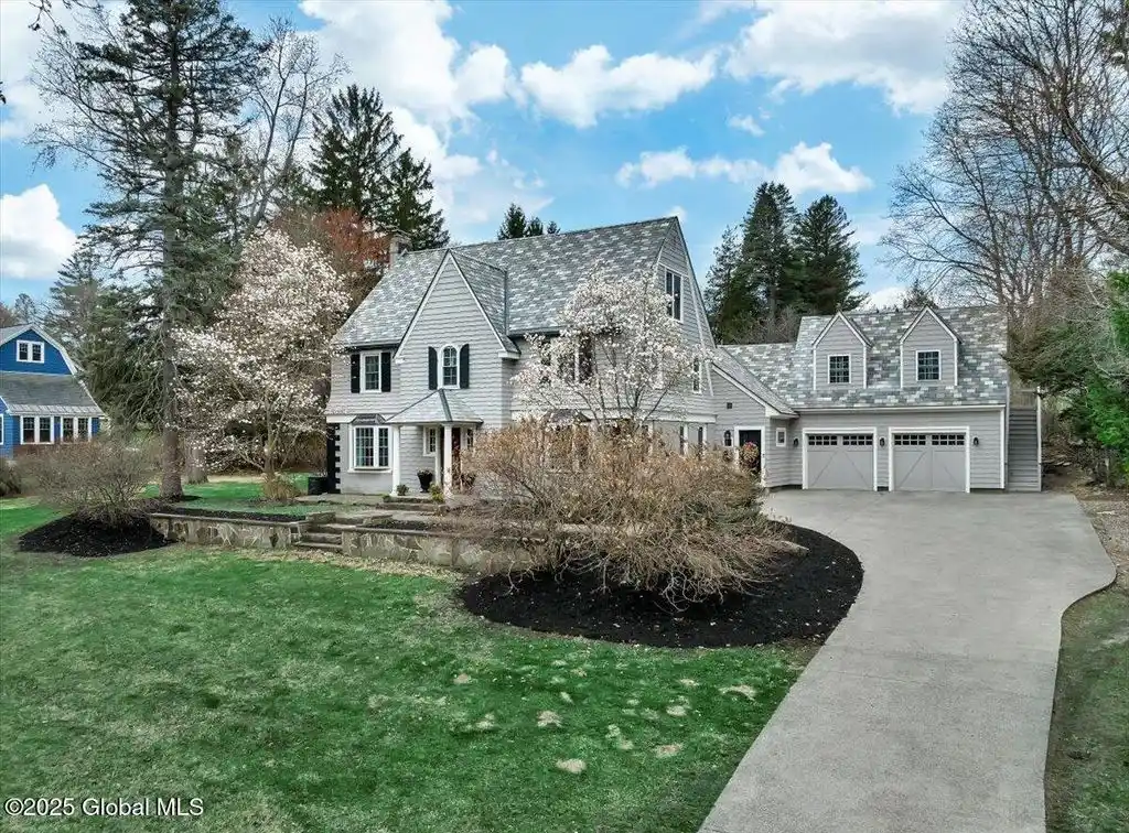 American Shingle Style Old Loudonville Beauty