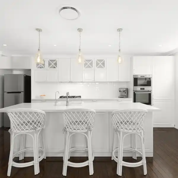 UNIQUE AND VERSATILE ONE-LEVEL HOME