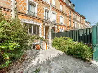 Stunning 1920's Property on a Peaceful Street