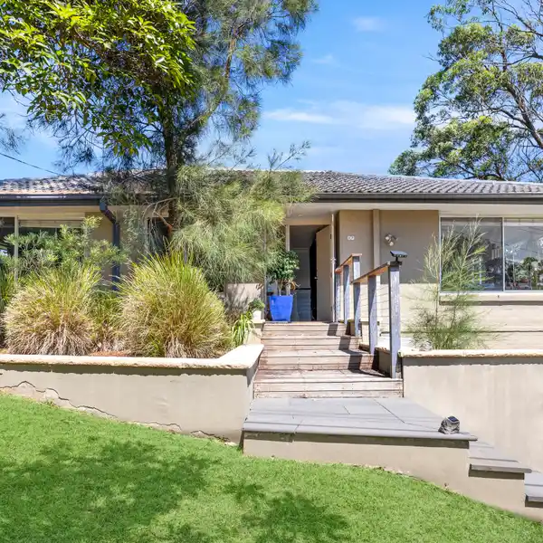 SUN-LIT HOME ON A PEACEFUL CUL-DE-SAC