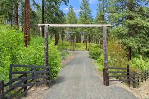 Majestic 41-plus-acre Property