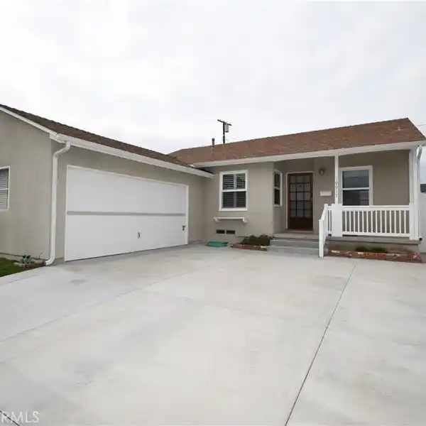 CHARMING HOME WITH BEAUTIFULLY LANDSCAPED PRIVATE YARD