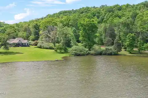 The Perfect Blend of Luxury and Tranquility