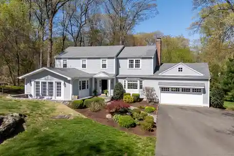 Showstopper Home for a Lifestyle of Comfort and Elegance