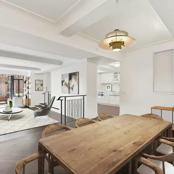 EXTRAORDINARY APARTMENT THAT FEELS LIKE A HOUSE
