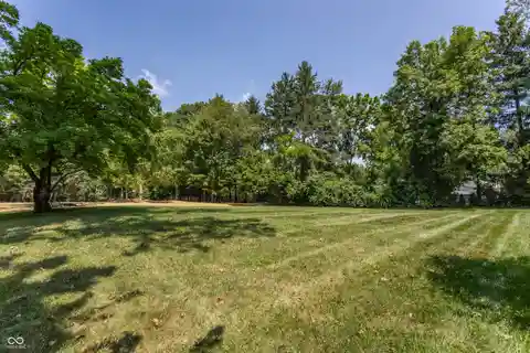 Large Estate Lot in Prestigious Williams Creek