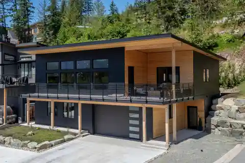 Exceptional Custom-Built Sunstone Home