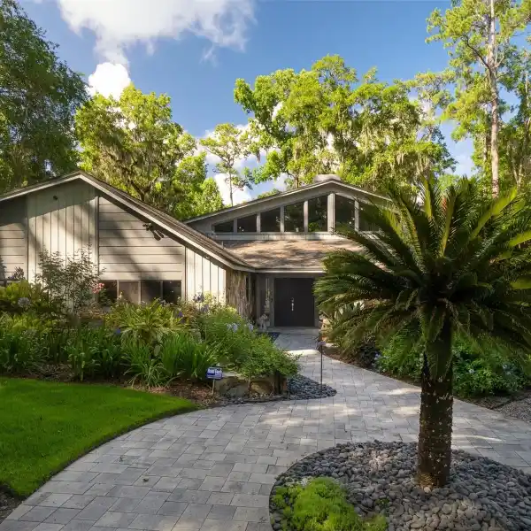 ARCHITECTURALLY DISTINCTIVE RESIDENCE ON OVER AN ACRE