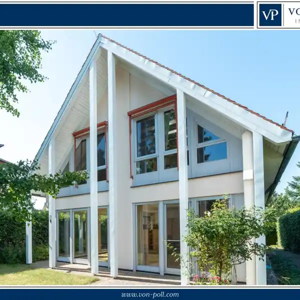 MOVE-IN READY HOME IN CONVENIENT LOCATION
