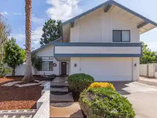 Charming Home in Desirable Mission Oaks