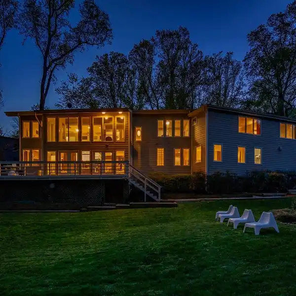 CUSTOM HOME IN HIGHLY COVETED WOODMONT