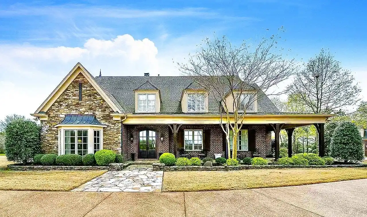 Gorgeous Home in a Gated Community