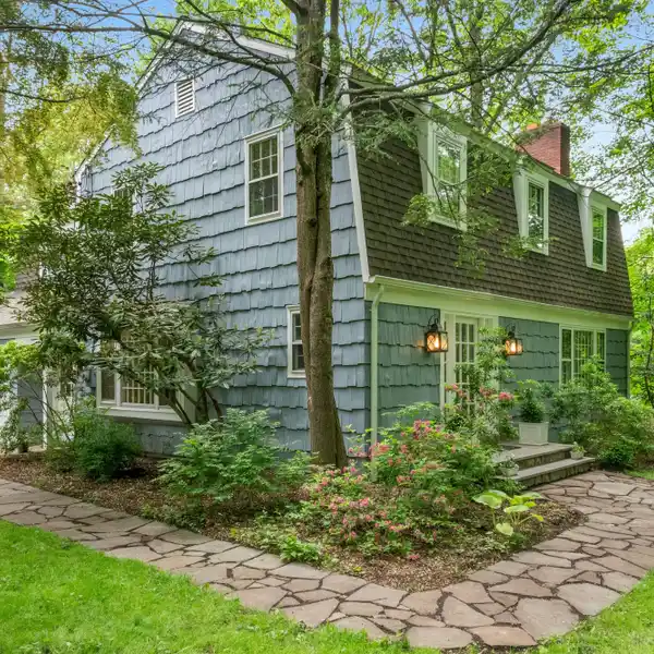 BEAUTIFULLY UPDATED DUTCH COLONIAL IN KISCO PARK