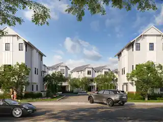 Luxury Townhome in the Lane