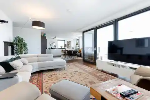Exclusive High-End Apartment in Axis