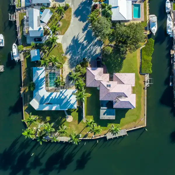 MEGA YACHT DREAM PROPERTY
