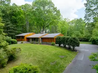 Move-in Ready Gem with Elegant Finishes