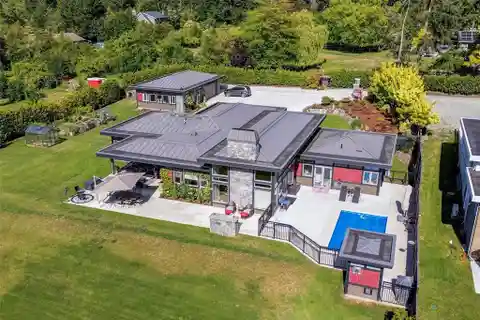 Meticulously-built High-end Rancher