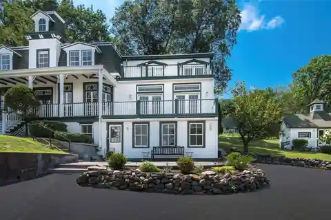 Historic Hudson River Estate with Modern Luxury