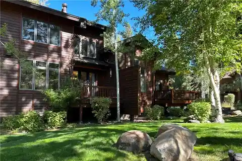 Beautiful Townhome in the Third Creek Complex