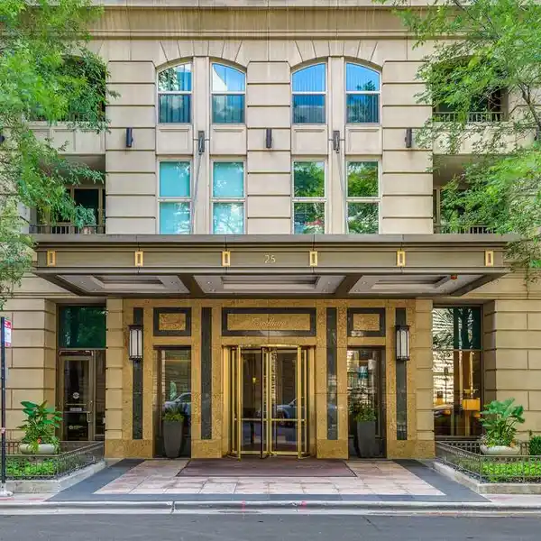 REMARKABLE CORNER SKY-HOME AT THE FORDHAM CONDOMINIUM TOWER