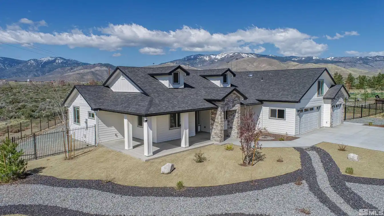 Beautiful Nearly New Home