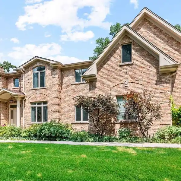 BEAUTIFUL BRICK HOME IN THE HEART OF HIGHLAND PARK